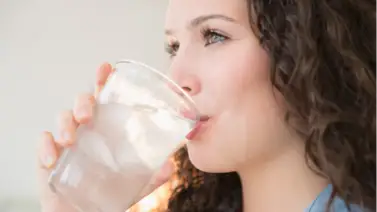 Agua de esta fruta tropical puede prevenir la deshidratación ¡Conócela! Agua de esta fruta tropical puede prevenir la deshidratación ¡Conócela!