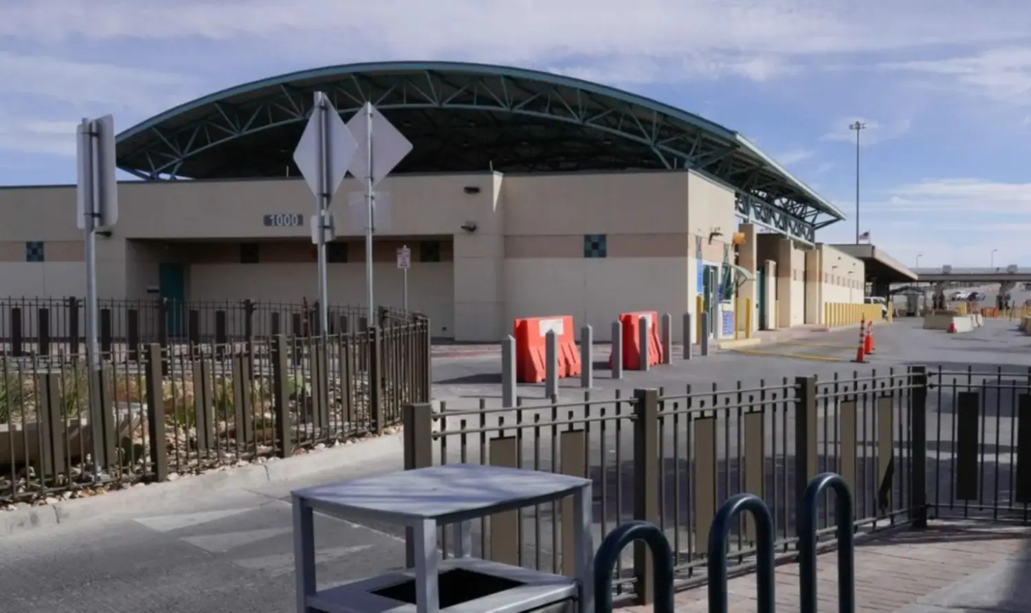 EEUU | Este puerto es el que más rechaza migrantes, de acuerdo a la IA