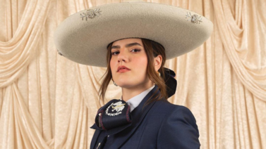 Camila Fernández vuelve a entonar el Himno mexicano ¿Cómo le fue?