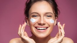 Este es el retinol casero más potente para eliminar las arrugas