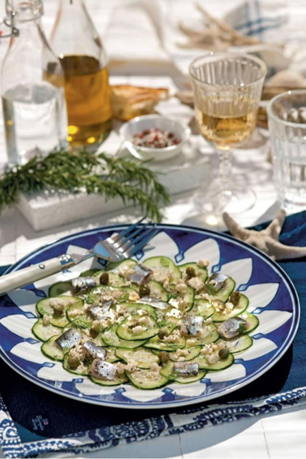 Sé original y prepara este delicioso carpaccio de pepino con sardinas