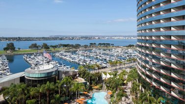 california-vacante-salvavidas