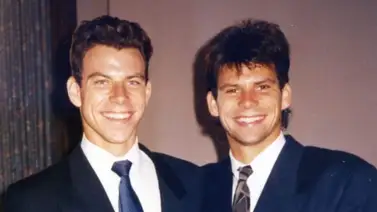 Los hermanos Menéndez asesinaron a sus padres y no creerás las razones Los hermanos Menéndez asesinaron a sus padres y no creerás las razones