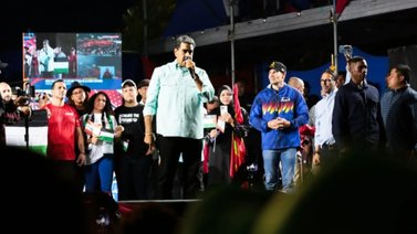 Maduro asegura que María Corina "se prepara" para irse del país