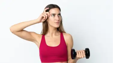 ¿Es mejor hacer cardio antes o después de pesas? Aquí te damos las claves ¿Es mejor hacer cardio antes o después de pesas? Aquí te damos las claves