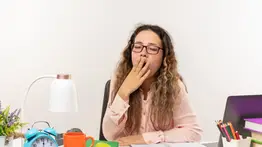 ¿Sientes la necesidad de dormir durante el día también? La ciencia determina cuáles son las causas de la somnolencia diurna excesiva