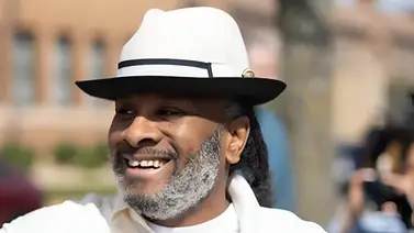 “Hoy confirmamos lo que siempre se supo”: Jueces declaran inocente a Bryan Hooper tras casi 30 años en prisión “Hoy confirmamos lo que siempre se supo”: Jueces declaran inocente a Bryan Hooper tras casi 30 años en prisión