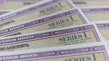 Más seguro que la Bolsa: así puedes invertir en bonos a través de la banca Más seguro que la Bolsa: así puedes invertir en bonos a través de la banca