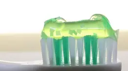 Pasta dental a base de algas revolucionaría la salud bucal: científicos revelan hallazgo