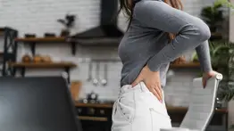 Así puedes evitar una cirugía de espalda: médico experto recomienda prevención y ejercicios prácticos en casa