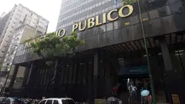 Detenido un exfiscal por extorsión: Tarek William Saab revela un nuevo caso de corrupción