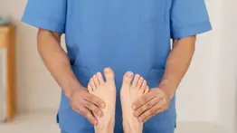 Nada de remedios caseros: los hongos en las uñas requieren artillería pesada