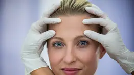 ¿Estamos cerca de revertir el envejecimiento? Un estudio trabaja en una ‘molécula de la juventud’ que funciona 