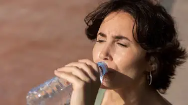 ¿Cómo saber si estás deshidratado? Expertos describen síntomas que muchas veces no tomas en cuenta ¿Cómo saber si estás deshidratado? Expertos describen síntomas que muchas veces no tomas en cuenta