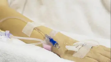 Ácido 'disuelve huesos': muerte impensada de una mujer tras pisar un líquido mortal Ácido 'disuelve huesos': muerte impensada de una mujer tras pisar un líquido mortal