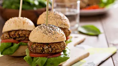 Cuando unos ricos granos sustituyen a la carne: Hamburguesa de lentejas Cuando unos ricos granos sustituyen a la carne: Hamburguesa de lentejas