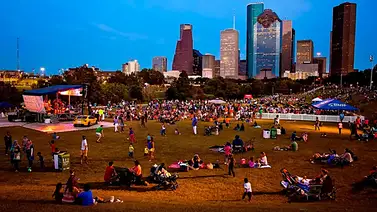 Entretenimiento gratuito al aire libre: Texas será la sede del festival por el fin de semana de Labor Day Entretenimiento gratuito al aire libre: Texas será la sede del festival por el fin de semana de Labor Day