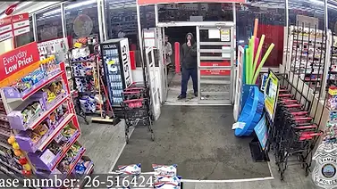 Difunden video de un robo a mano armada en comercio de Tampa: policía busca al sospechoso en toda Florida Difunden video de un robo a mano armada en comercio de Tampa: policía busca al sospechoso en toda Florida