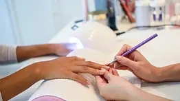 Manicura que enamora: Ideas que combinan diseños, colores y tendencias