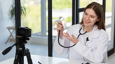 Influencers en la mira: prenden alarmas sobre consejos médicos de gente inexperta Influencers en la mira: prenden alarmas sobre consejos médicos de gente inexperta