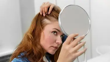 Aceite de romero: ¿Es realmente beneficioso para la caída del cabello y quiénes pueden usarlo? Aceite de romero: ¿Es realmente beneficioso para la caída del cabello y quiénes pueden usarlo?