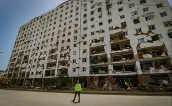 Programan la implosión de dos edificios con daños estructurales en Tanaguarena para esta semana