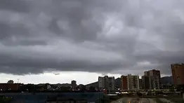 Onda Tropical Nro. 50 llega a Venezuela en las próximas horas: Inameh prevé lluvias con actividad eléctrica en estas zonas