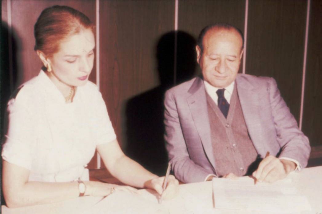 Un empresario visionario catapultó a Carolina Herrera: la diseñadora venezolana cumple 45 años de trayectoria