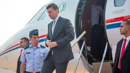 Senado de Paraguay autoriza viaje de Santiago Peña a Venezuela: esto se sabe sobre su visita