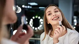 El arte del maquillaje: Manual práctico para aplicarse los productos con los dedos