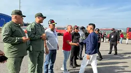 Llegan dos nuevos vuelos con repatriados desde EEUU: 379 inmigrantes 
