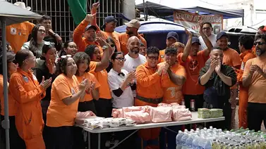 Reconocen a los Topos Aztecas en La Guaira: entregan insumos médicos y condecoraciones a rescatistas Reconocen a los Topos Aztecas en La Guaira: entregan insumos médicos y condecoraciones a rescatistas
