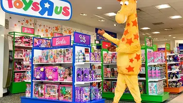 Competencia por el mercado de juguetes pre temporada navideña en EEUU: Toys R Us abre 120 tiendas Competencia por el mercado de juguetes pre temporada navideña en EEUU: Toys R Us abre 120 tiendas