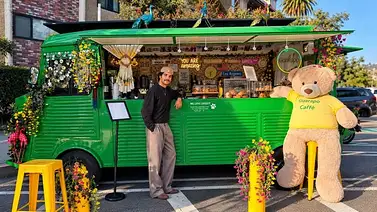 Abogado venezolano triunfa con su negocio en Los Ángeles: su café es un punto de encuentro de la comunidad latina Abogado venezolano triunfa con su negocio en Los Ángeles: su café es un punto de encuentro de la comunidad latina