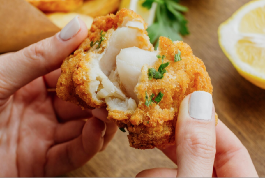 Chef española revela cómo preparar el rebozado de pescado más sabroso: en simples pasos