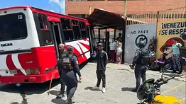 Unidad de transporte de la línea Coche-Vargas se estrelló contra un edificio en la avenida Fuerzas Armadas: esto se sabe de los pasajeros
