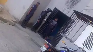 Toma de rehenes este 23 de septiembre: hombre atrincherado pide un cura tras doble asesinato en Barinas Toma de rehenes este 23 de septiembre: hombre atrincherado pide un cura tras doble asesinato en Barinas