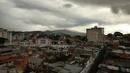 Inameh prevé lluvias con descargas eléctricas este 25 de septiembre por salida de la Onda Tropical 51: zonas afectadas