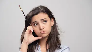 Los fallos más comunes al diseñar las cejas: errores de forma y color que suman años a la mirada Los fallos más comunes al diseñar las cejas: errores de forma y color que suman años a la mirada