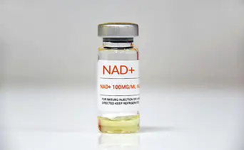 Mujer muere tras realizarse una infusión de NAD+ en Nueva York: acusan a médico por homicidio