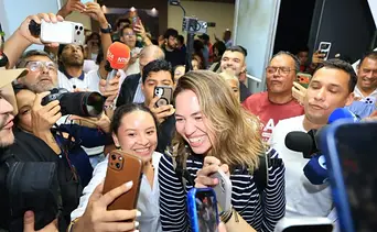 Jefa de prensa de María Corina Machado regresa a Venezuela