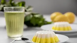 Dulce, sedoso y perfecto: ¡Así es el flan de limón que puedes servir en la merienda!