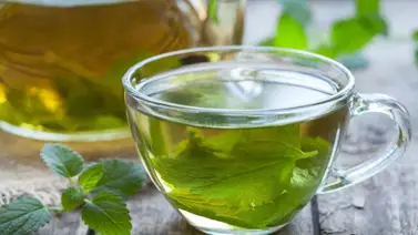 El té de albahaca ayuda a regular el colesterol y a reducir la infamación El té de albahaca ayuda a regular el colesterol y a reducir la infamación