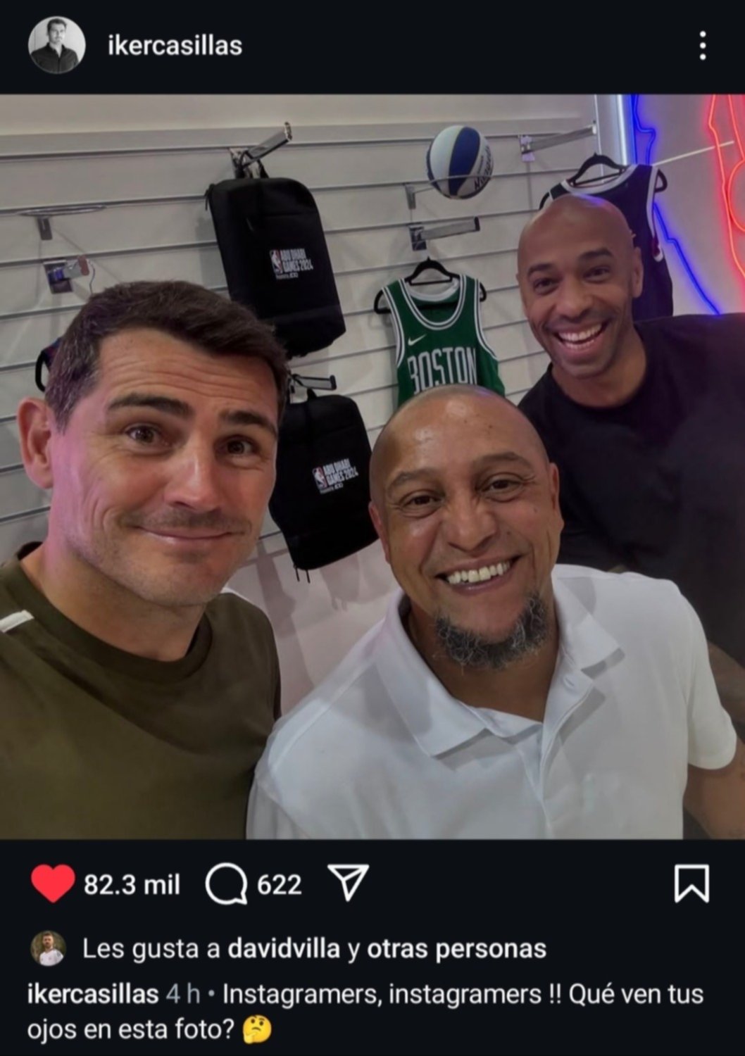 Iker Casillas revela una foto inédita con estos astros del fútbol 
