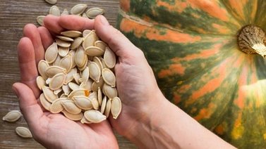 Prepara un rico y saludable snack con semillas de calabaza