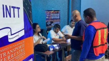 Sepa qué requisitos debe presentar para cambiar las placas de su vehículo