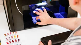 Target instala robot que te hace la manicura en 10 minutos (+Video)
