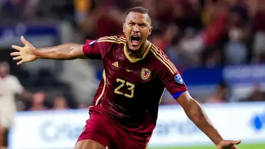 Venezuela empata parcialmente con golazo de Salomón Rondón Venezuela empata parcialmente con golazo de Salomón Rondón