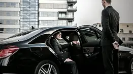 miami-conductor-limusina