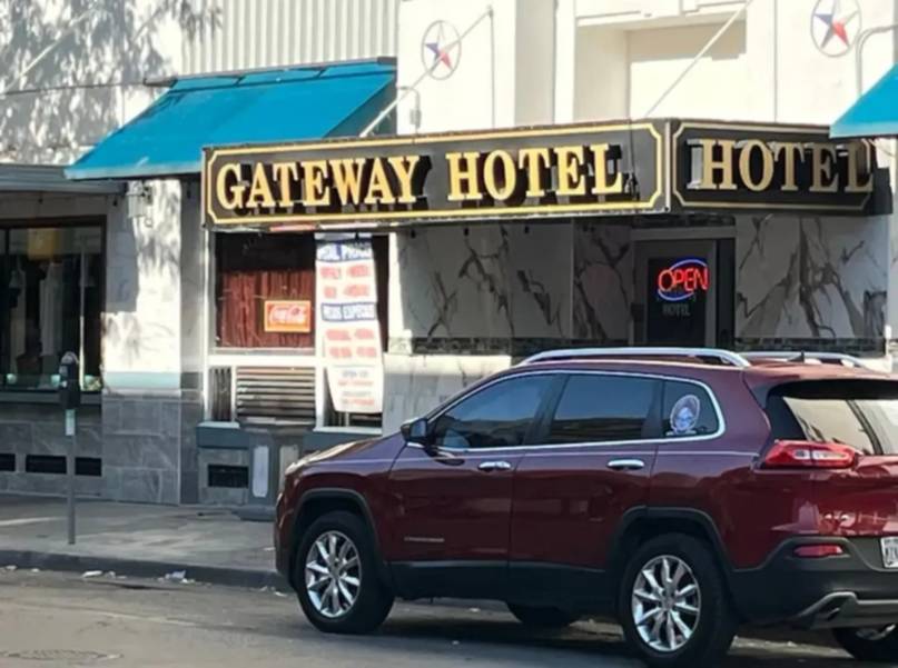 Detienen en Texas a presunta líder de tráfico sexual del Tren de Aragua